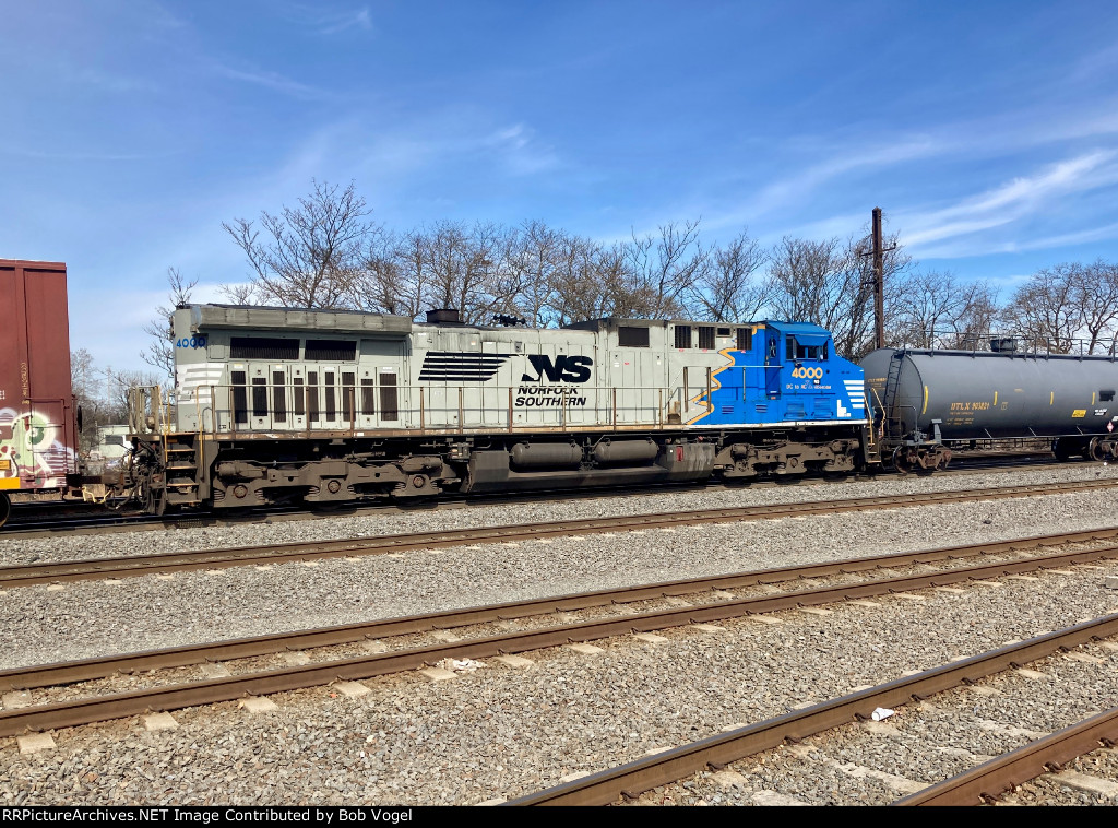 NS 4000